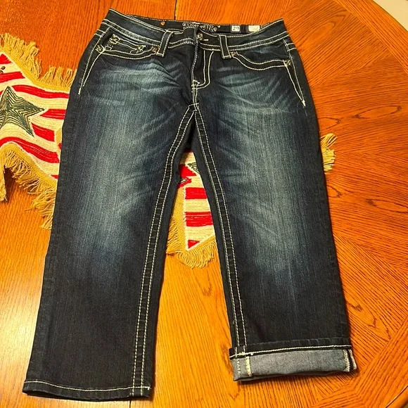 MISS ME⭐️LIKE NEW⭐️Cropped CROSS JEANS👖with Bling Size 29 Dark Wash JP5771P💙 - Picture 5 of 13